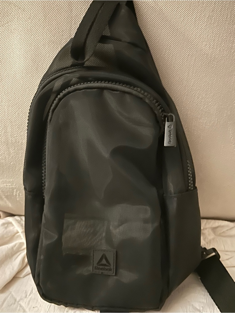 Reebok Black Sling Bag - Compact Crossbody Daypack
